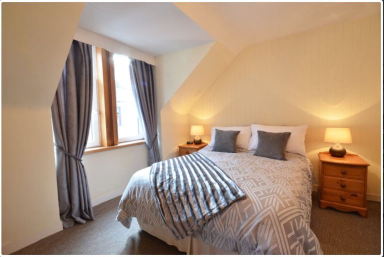 Seahorse Double Bed 768x514