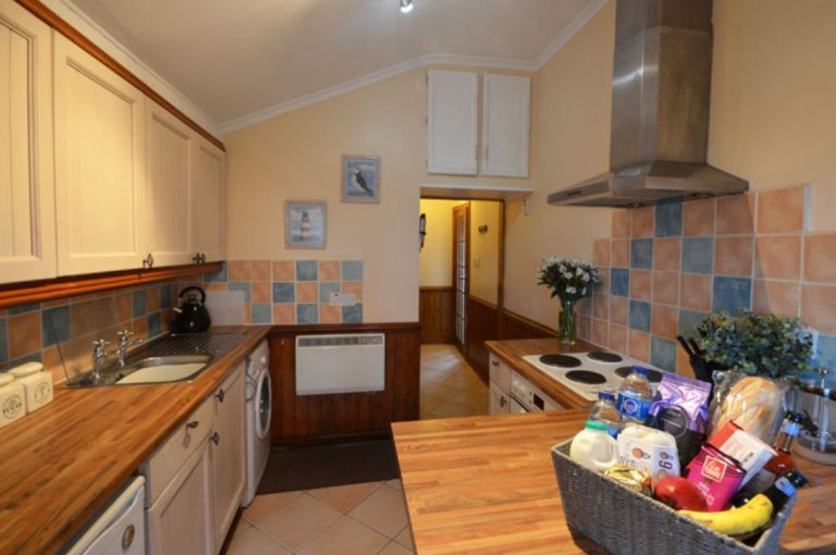 Seaspray Kitchen 768x510