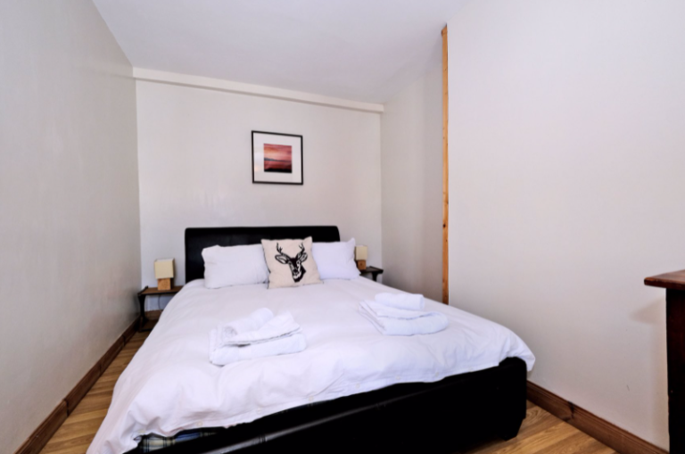 Double bedroom Copy 768x509