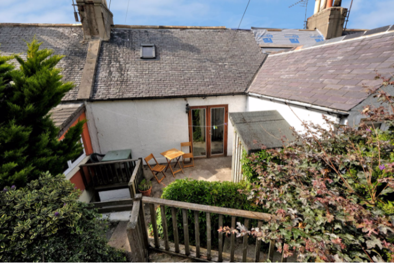 Garden2 Copy 768x512